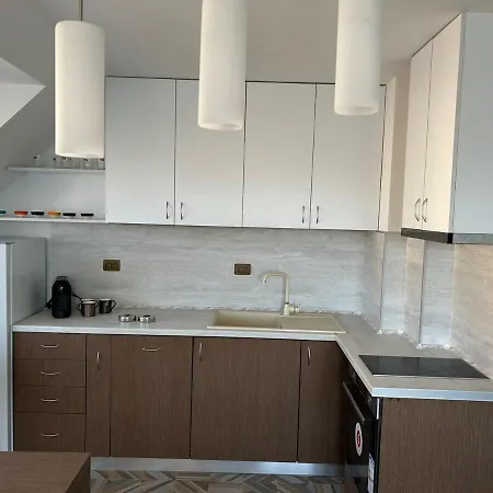 Sky Lux Apartment